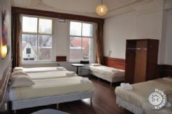 Manofa Hotel Amsterdam 6 bedded room ensuite