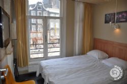 Mevlana Hostel Amsterdam double ensuite room
