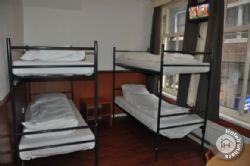 Continental Hostel Amsterdam 4 bedded room bunk beds ensuite