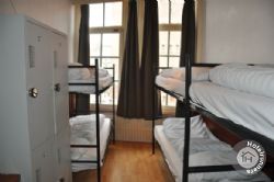 Continental Hostel Amsterdam 6 bedded room bunk beds ensuite